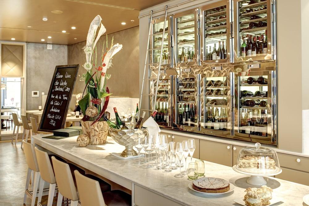 Hyperion Am Schloss 5*