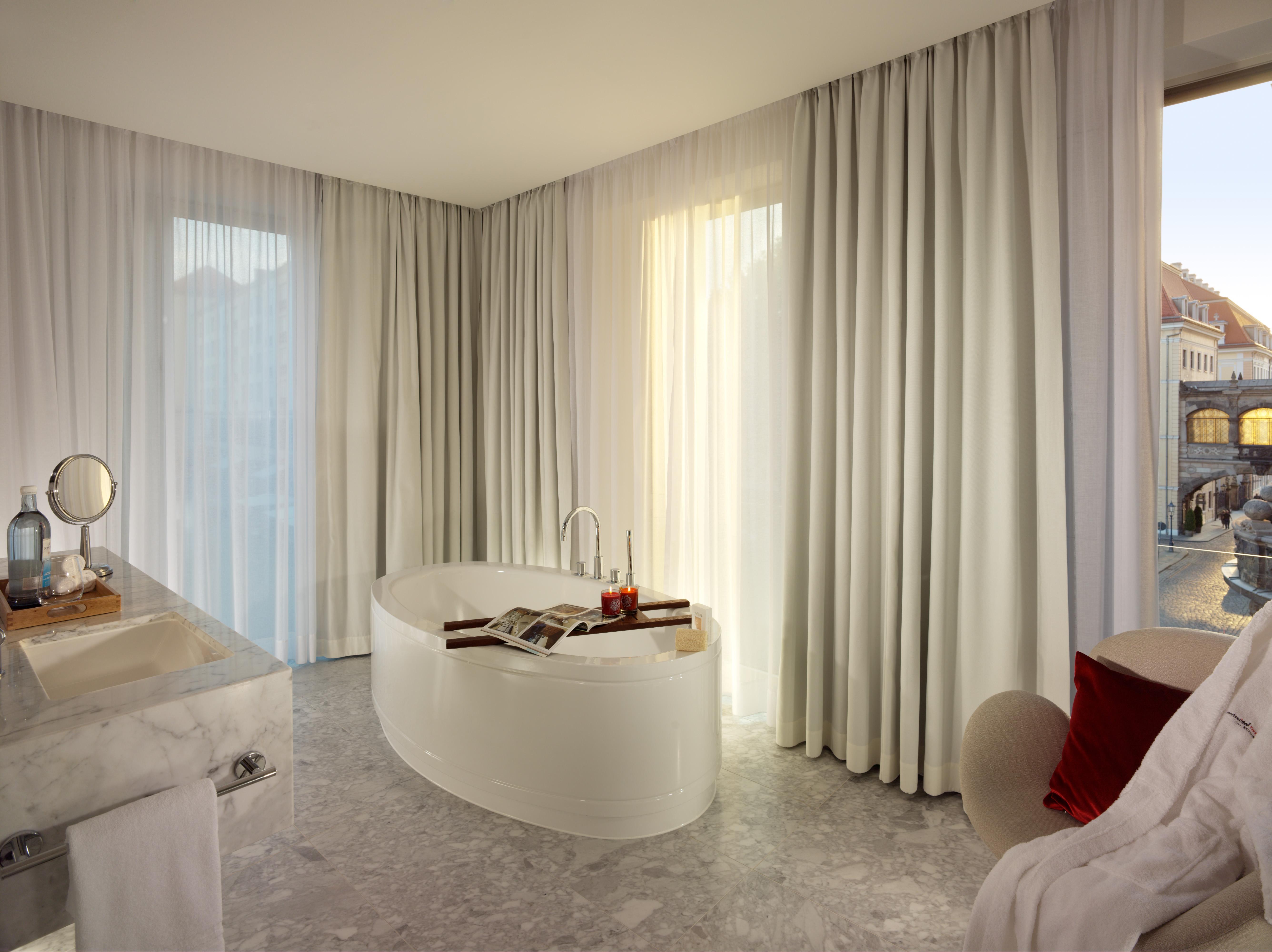 Hyperion Am Schloss 5*